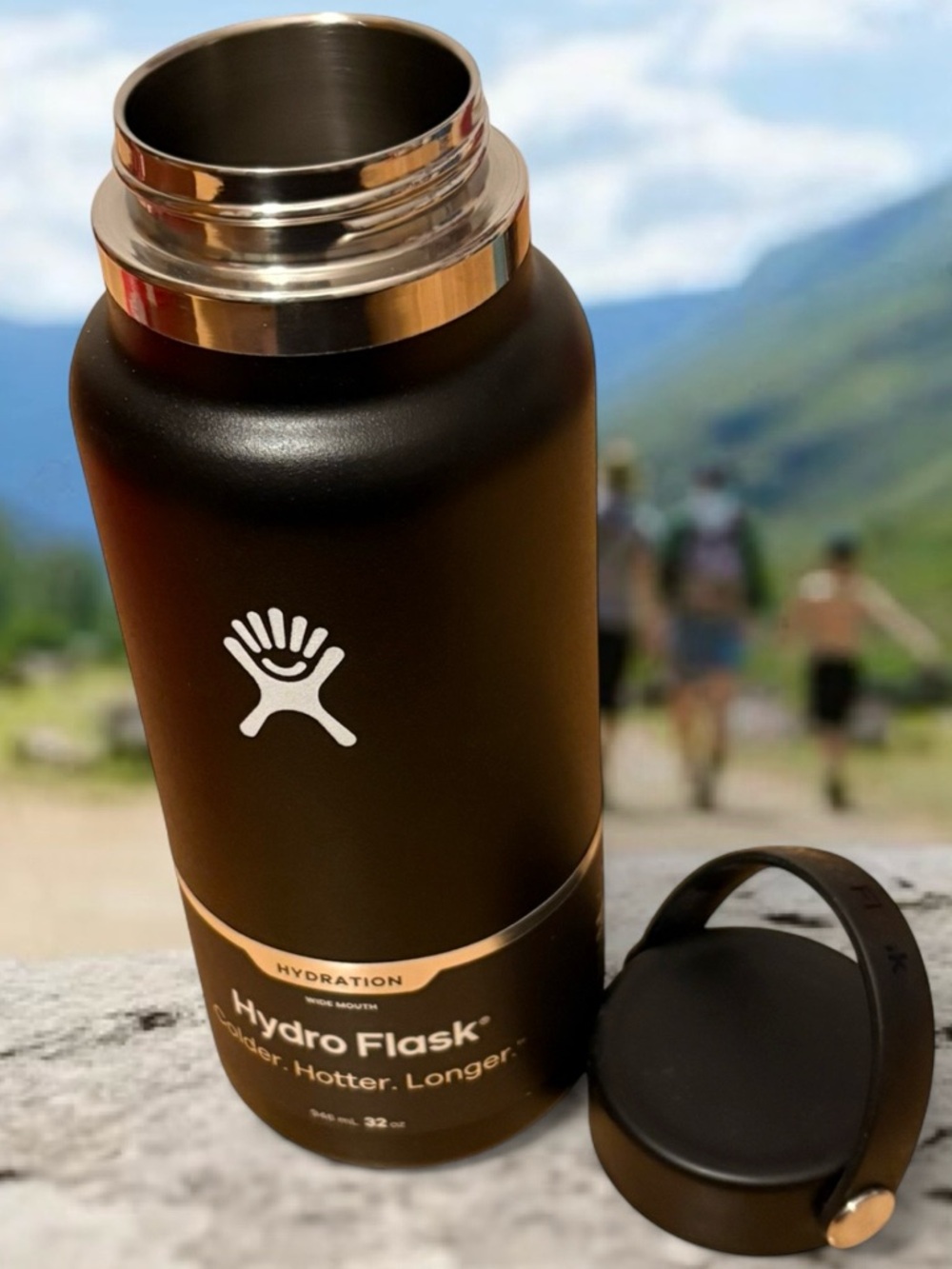 Hydro Flask Matte Black Wide Mouth Bottle with Screw Lid 32 Oz